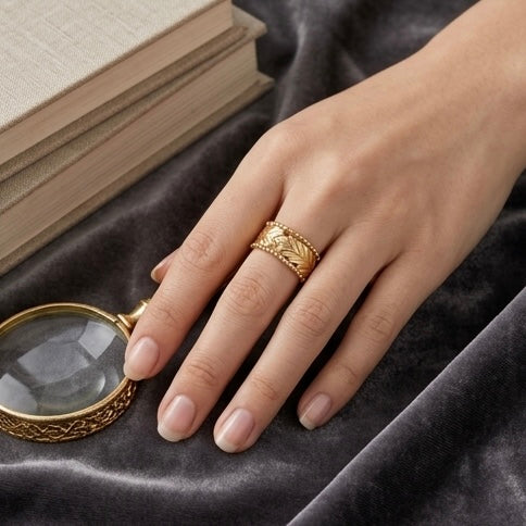 Adjustable Stainless Steel Women Rings Gold Plated 18k Anti Tarnishing (Free Size)