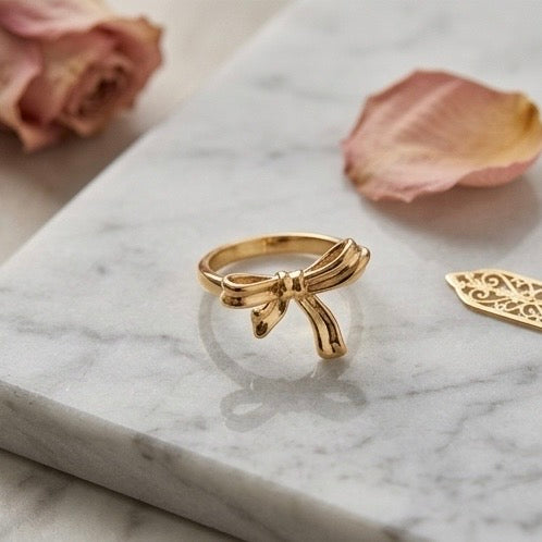 Adjustable Stainless Steel Women Rings Gold Plated 18k Anti Tarnishing (Free Size)