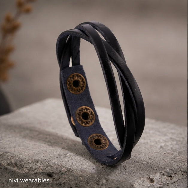 Crossing Band Design Leather Bracelet