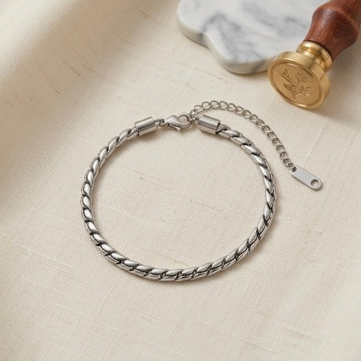 Stainless Steel Fade Resistant - Waterproof 18k Silver Plated Women Bracelet (Free Size)