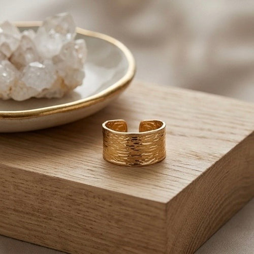 Adjustable Stainless Steel Women Rings Gold Plated 18k Anti Tarnishing (Free Size)