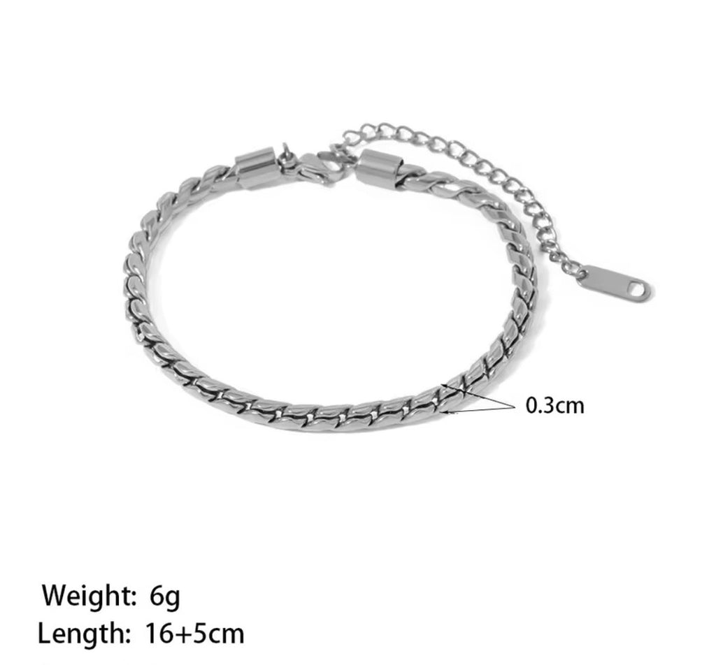 Stainless Steel Fade Resistant - Waterproof 18k Silver Plated Women Bracelet (Free Size)