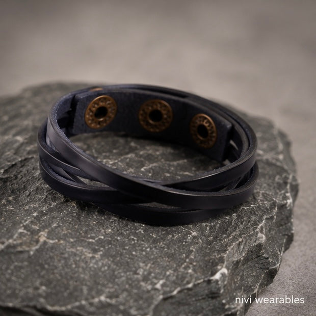 Crossing Band Design Leather Bracelet