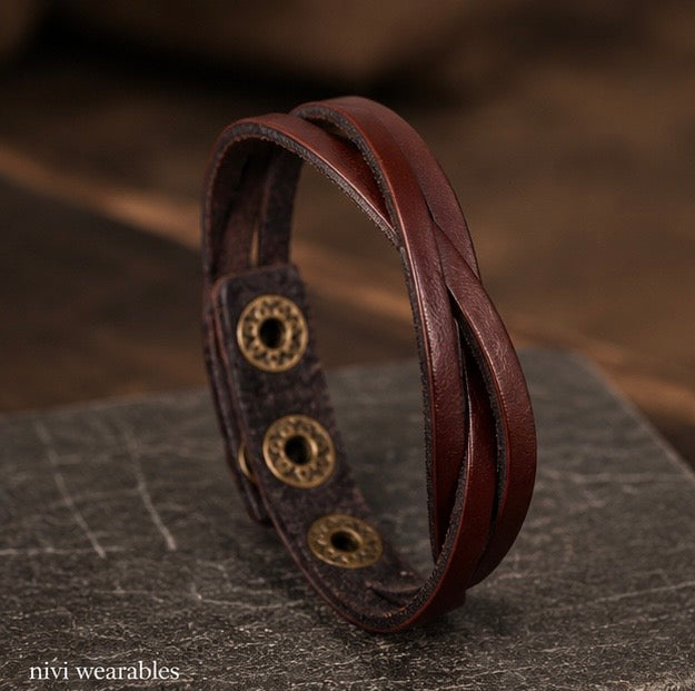 Crossing Band Design Leather Bracelet