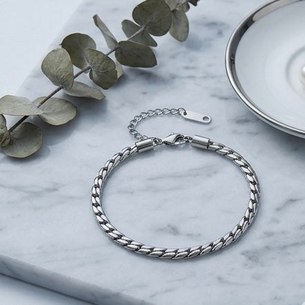 Stainless Steel Fade Resistant - Waterproof 18k Silver Plated Women Bracelet (Free Size)
