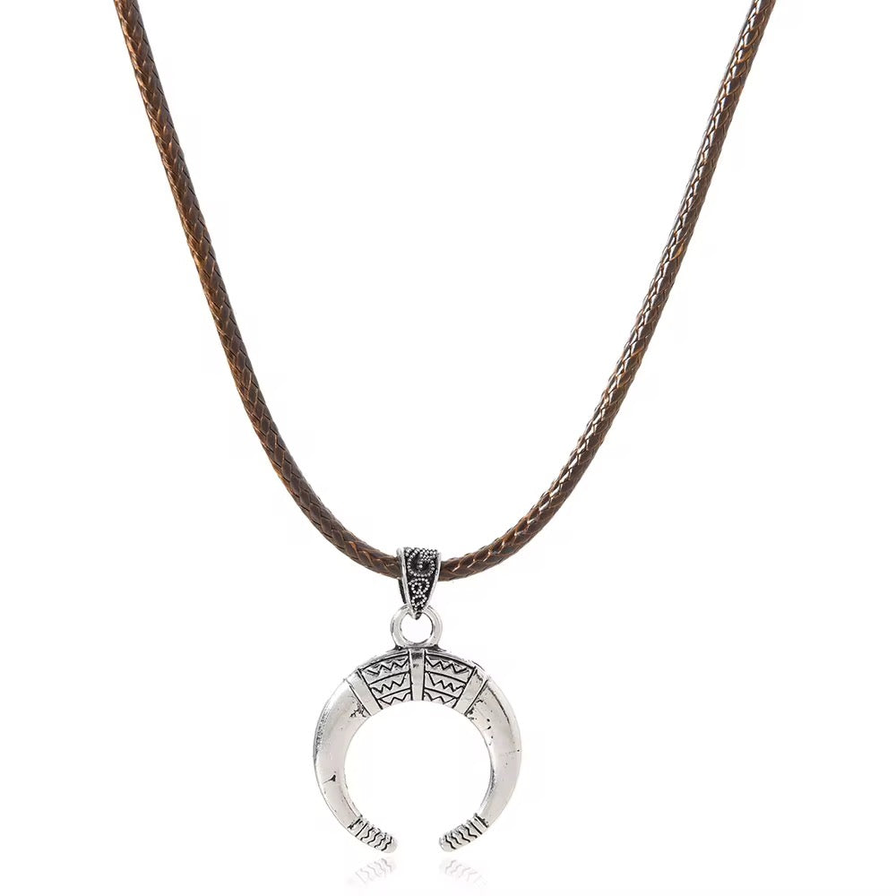 Vintage Look Necklace for Men with Arc Pendant
