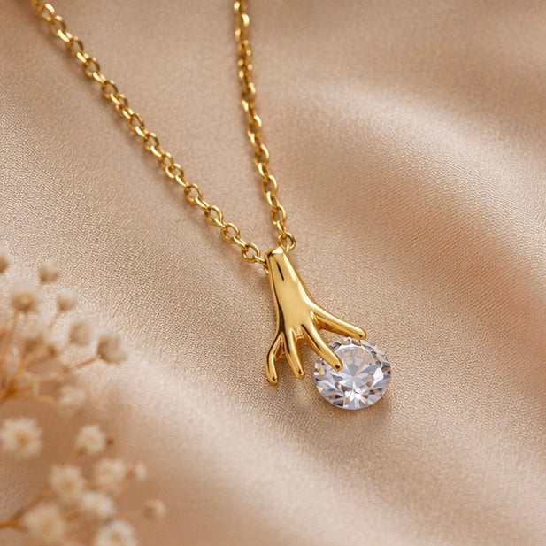Dainty 18k Anti Tarnish Zircon Finger Diamond Pendant Non Fading Jewellery (40+5cm)