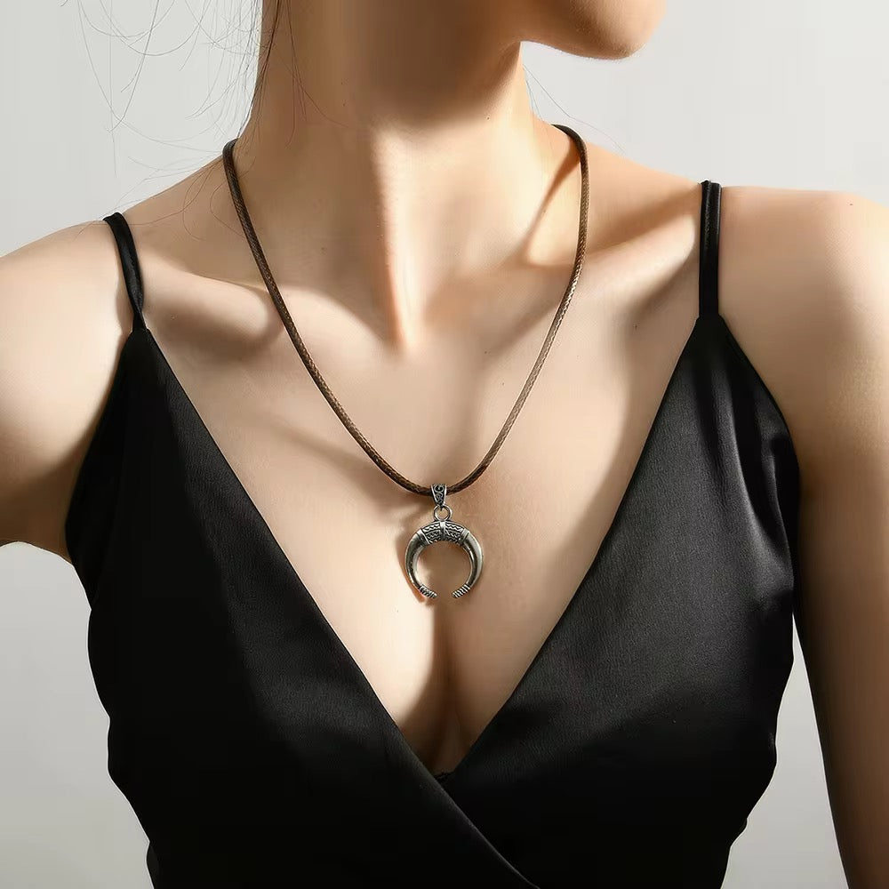 Vintage Look Necklace for Men with Arc Pendant