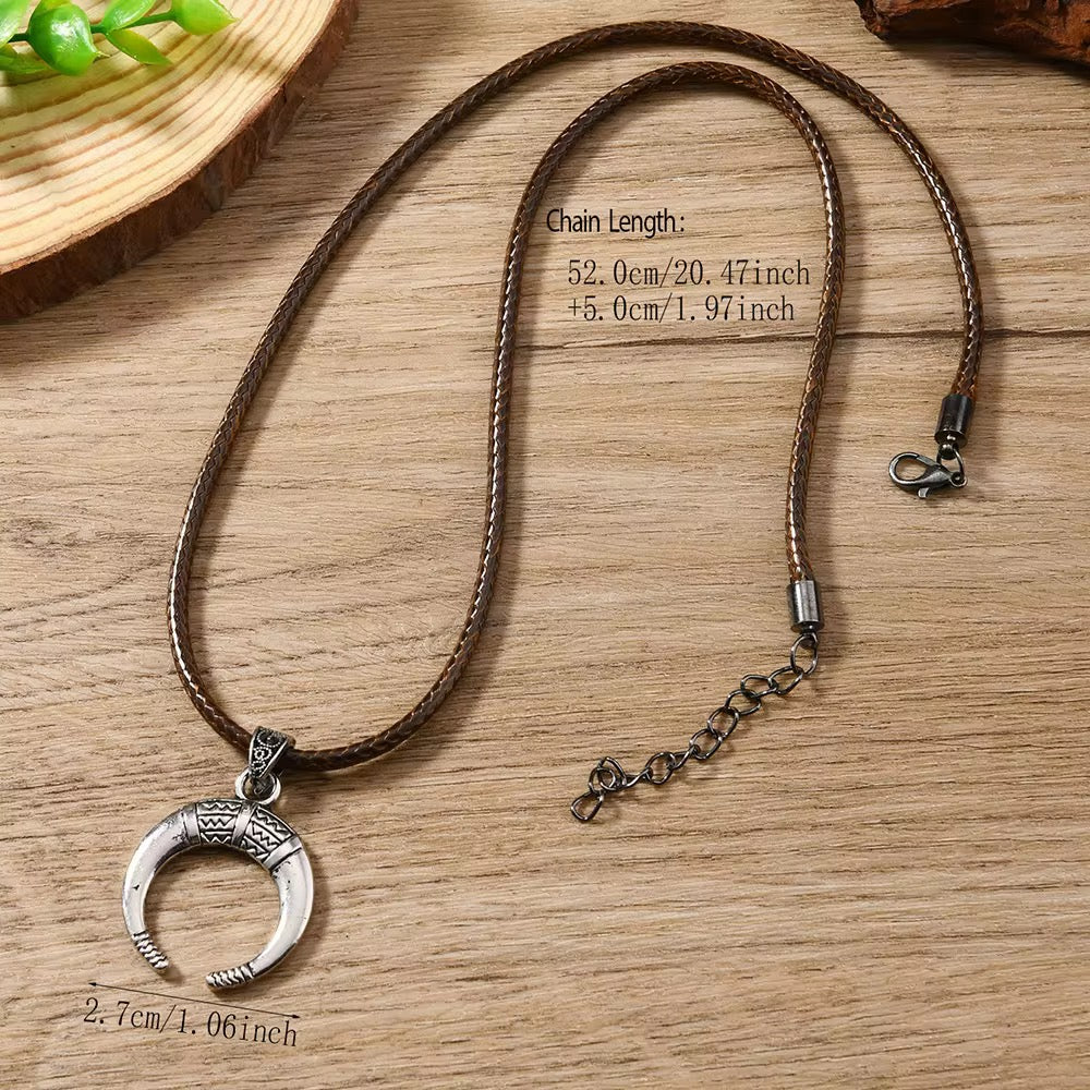 Vintage Look Necklace for Men with Arc Pendant