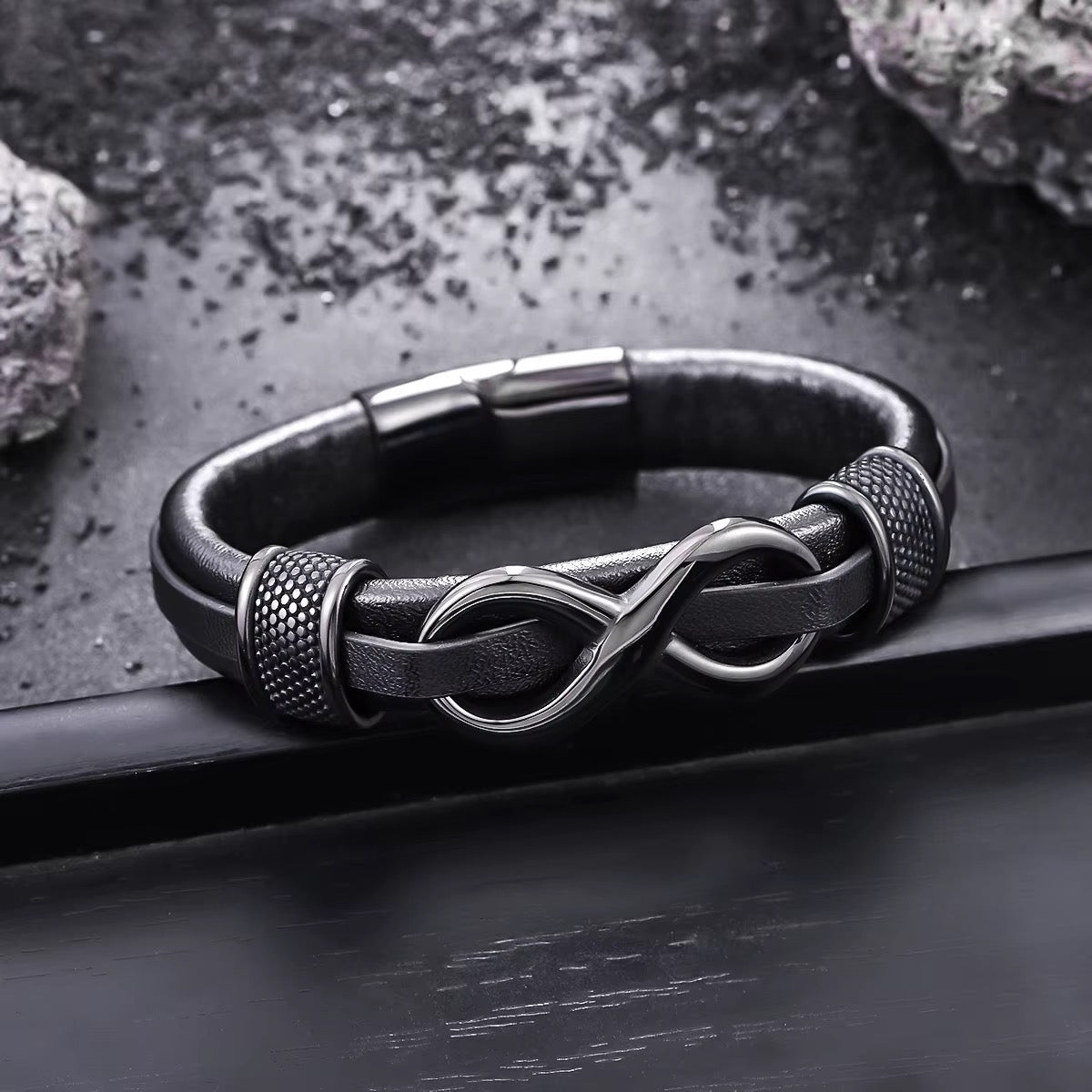 Infinity Design Premium Leather Bracelet (21cm)