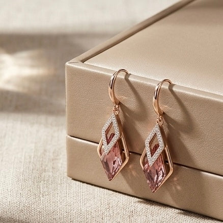 Diamond shaped Earrings ￼