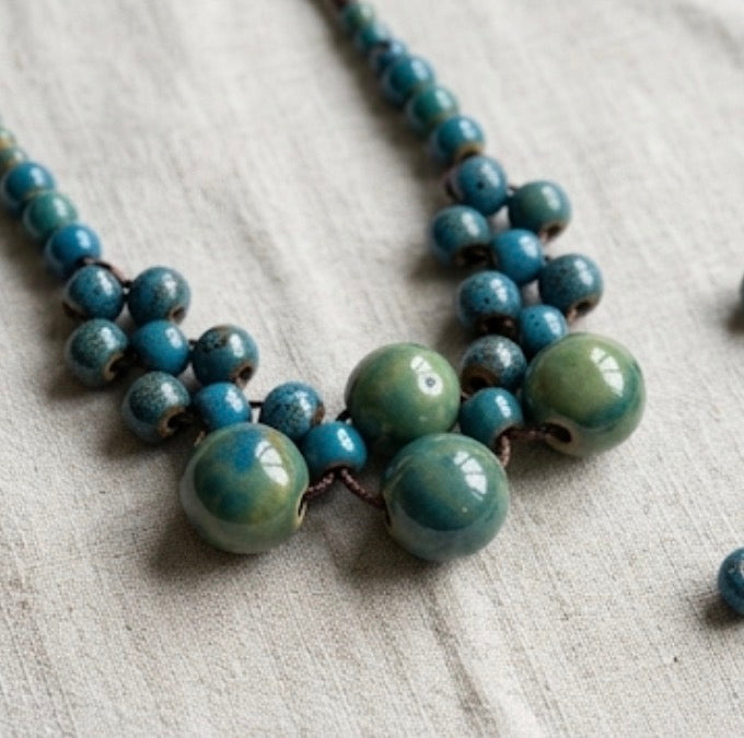 Bubble stone pendant necklace