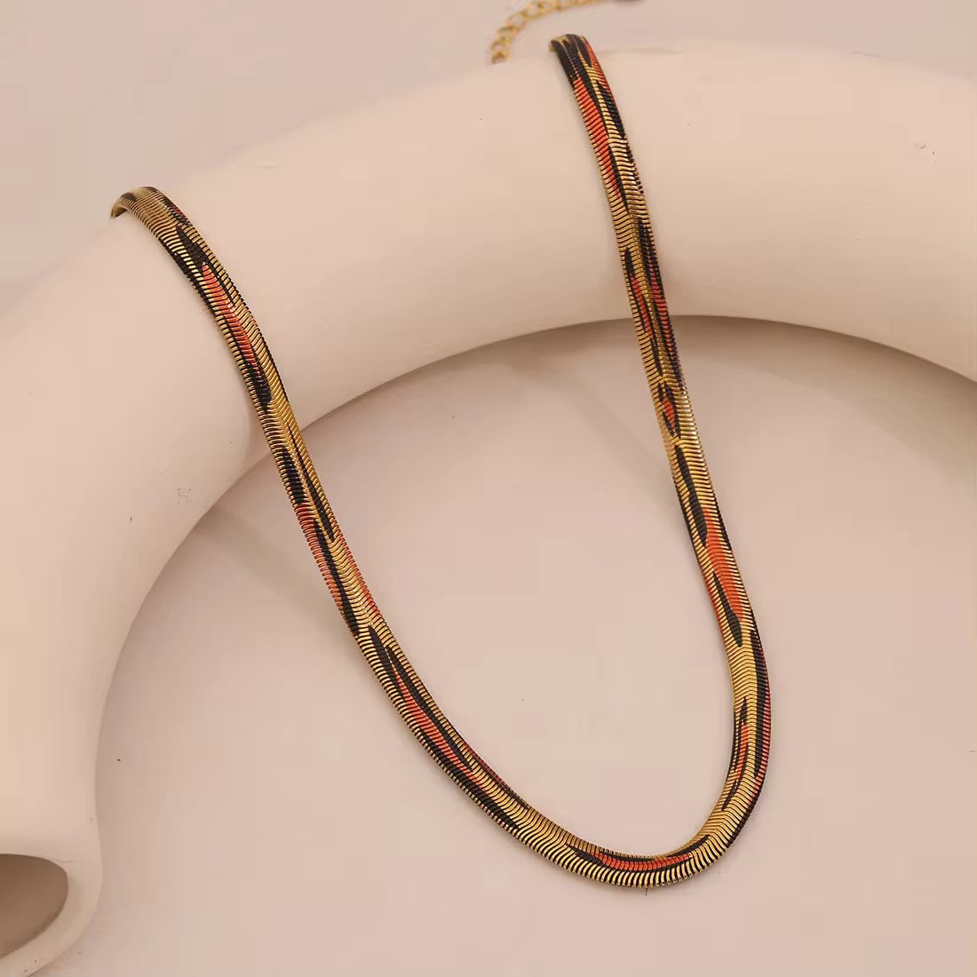 Unisex Animal Skin Design Chain for Men & Women